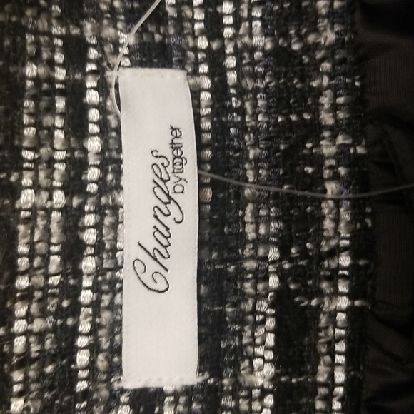 Gorgeous black and white jacket NWOT size 22 - Picture 6 of 9